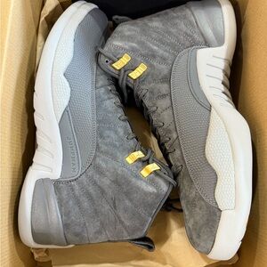 Jordan 12 wolf grey size 9.5